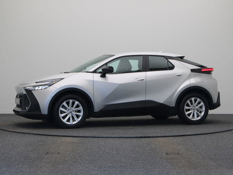 Vehicle Image 12