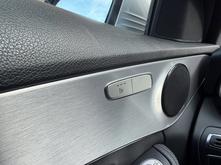 Vehicle Image 27