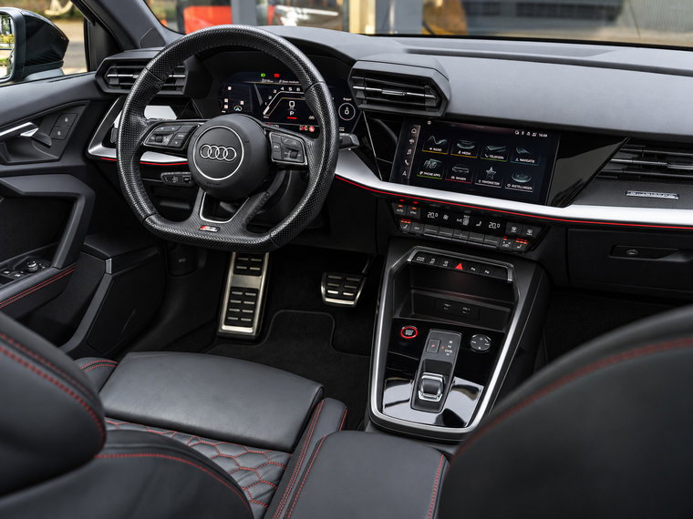 Vehicle Image 21
