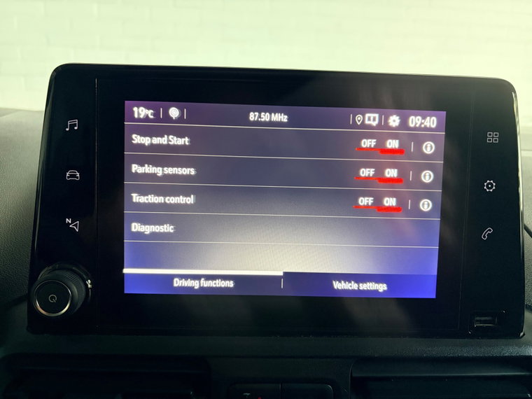 Vehicle Image 22