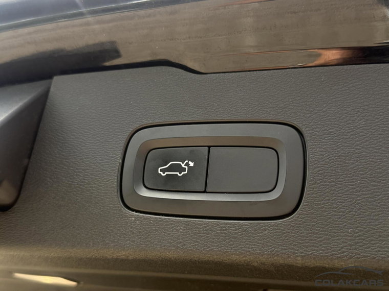 Vehicle Image 48