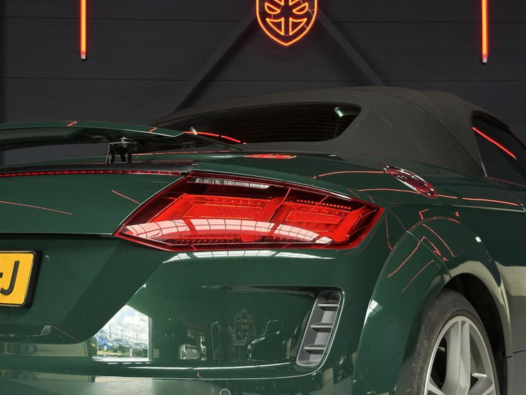 Vehicle Image 34