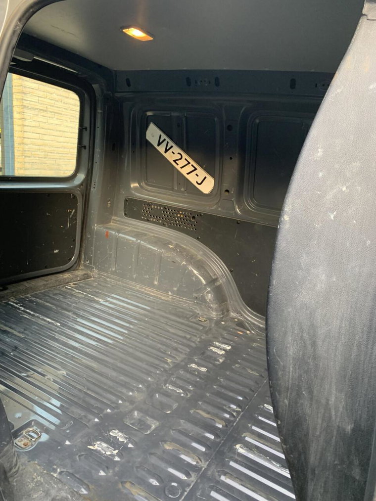 Vehicle Image 13