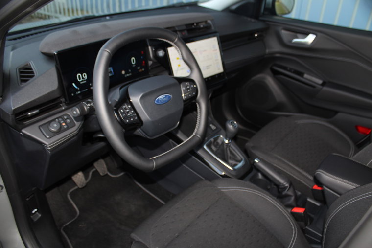 Vehicle Image 35