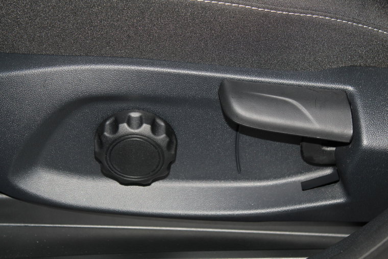 Vehicle Image 37