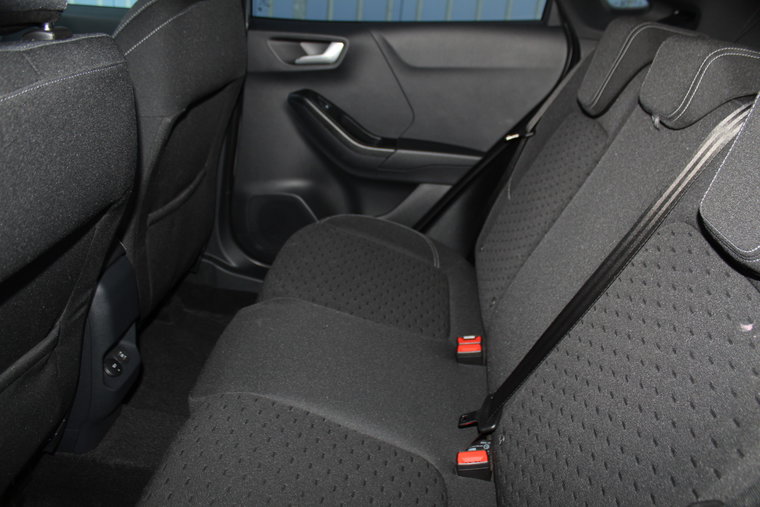 Vehicle Image 38
