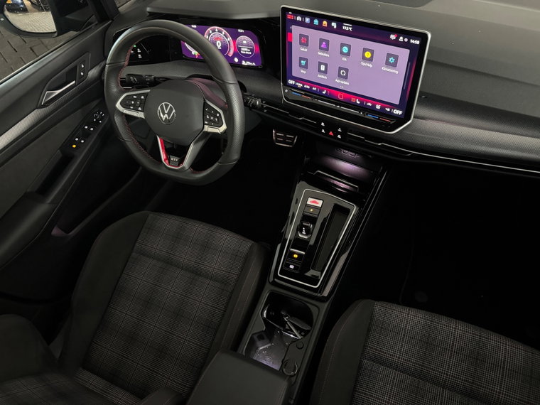 Vehicle Image 31