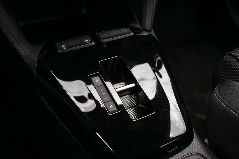 Vehicle Image 24