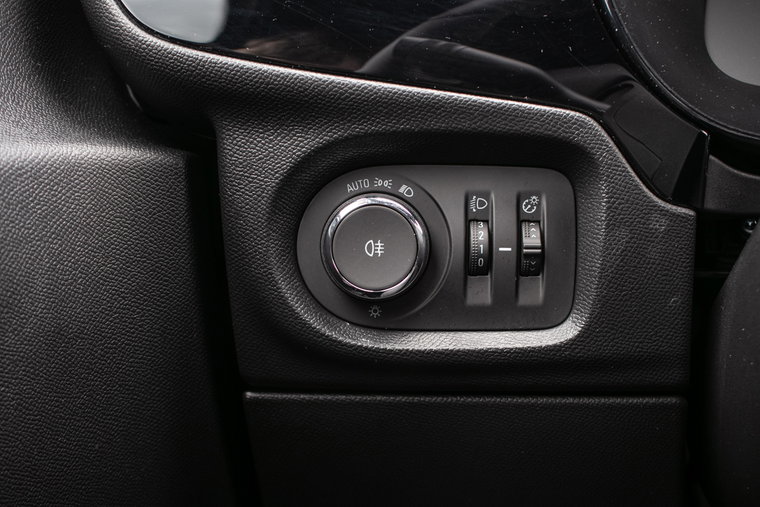Vehicle Image 35
