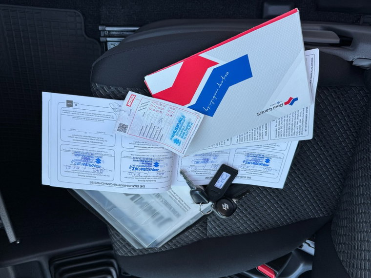 Vehicle Image 18