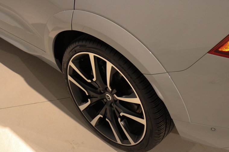 Vehicle Image 36