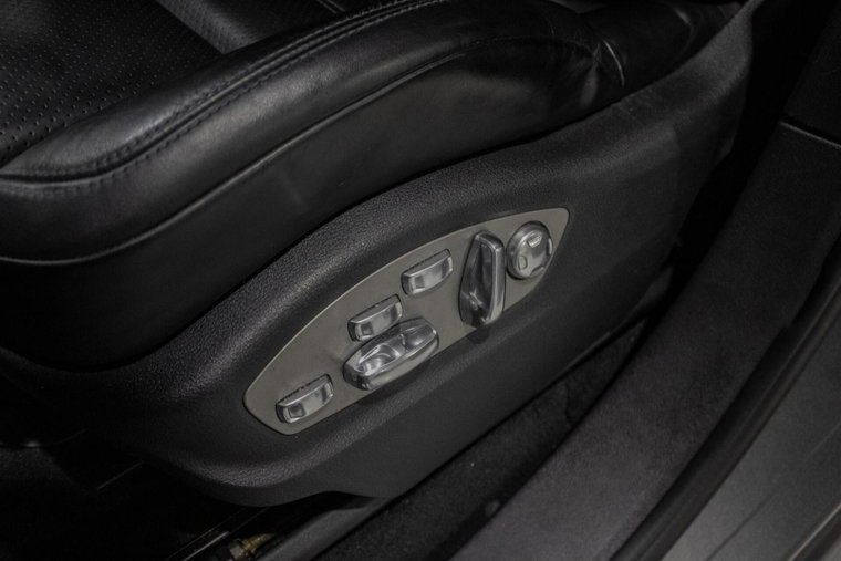 Vehicle Image 27