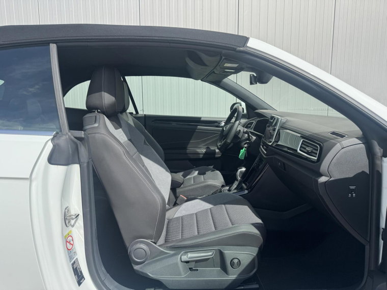 Vehicle Image 38
