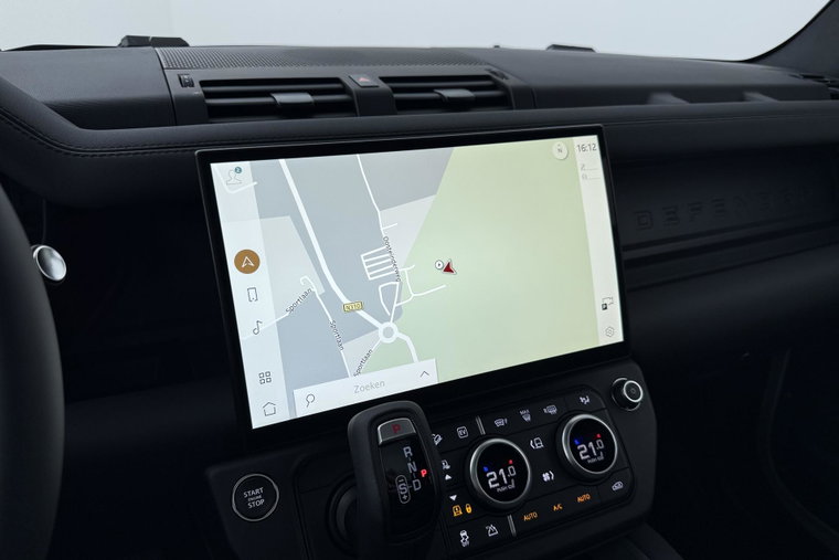 Vehicle Image 25
