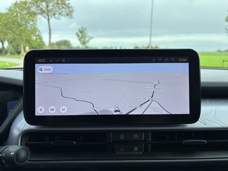 Vehicle Image 23