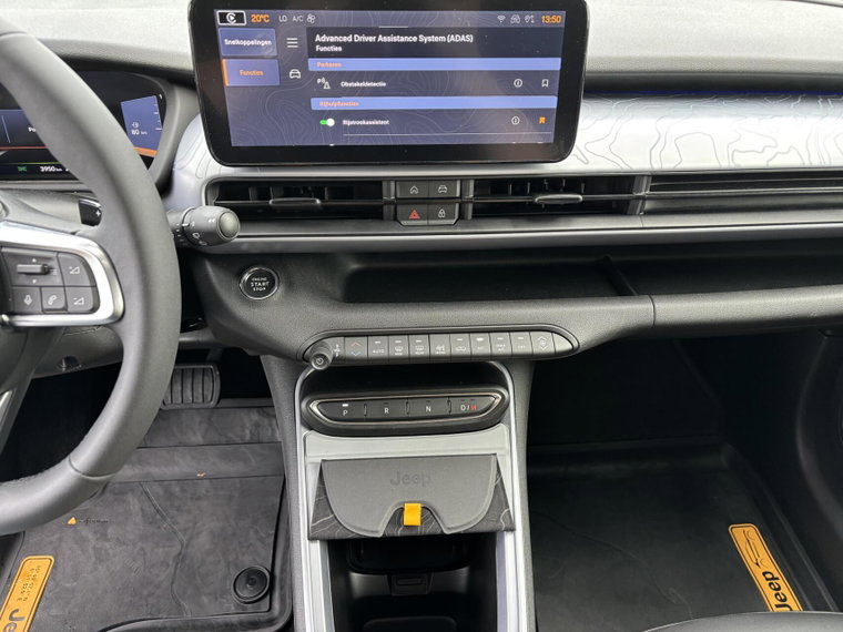 Vehicle Image 38