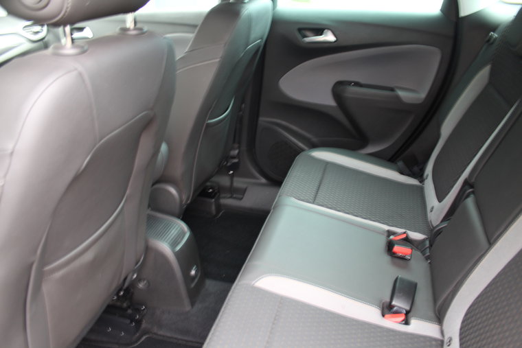 Vehicle Image 38