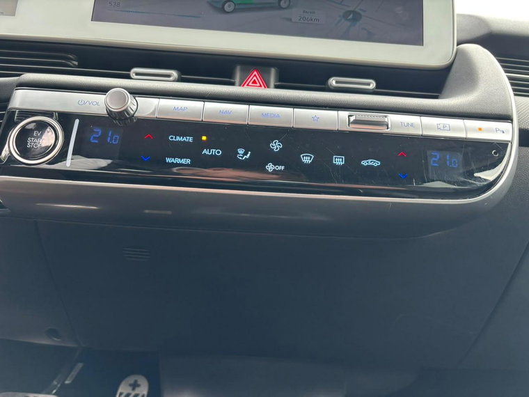 Vehicle Image 37