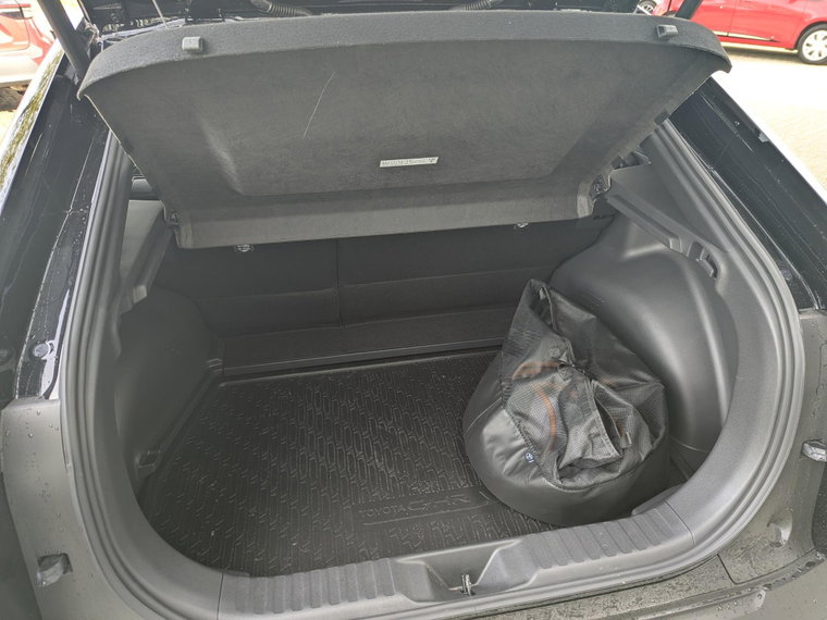 Vehicle Image 12
