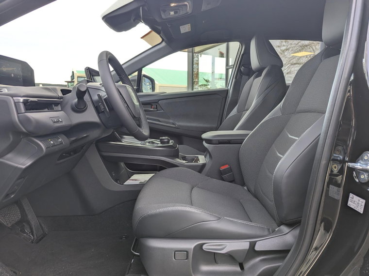 Vehicle Image 18