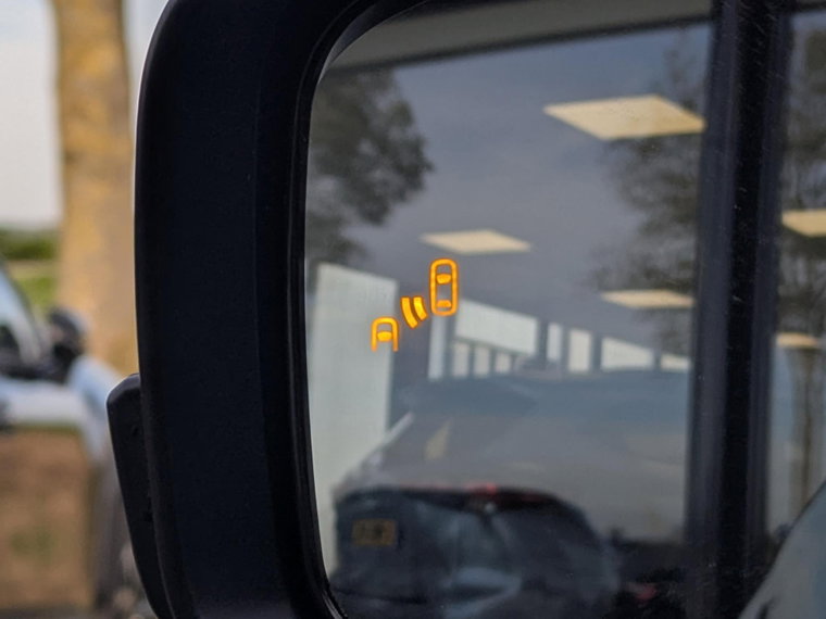 Vehicle Image 8