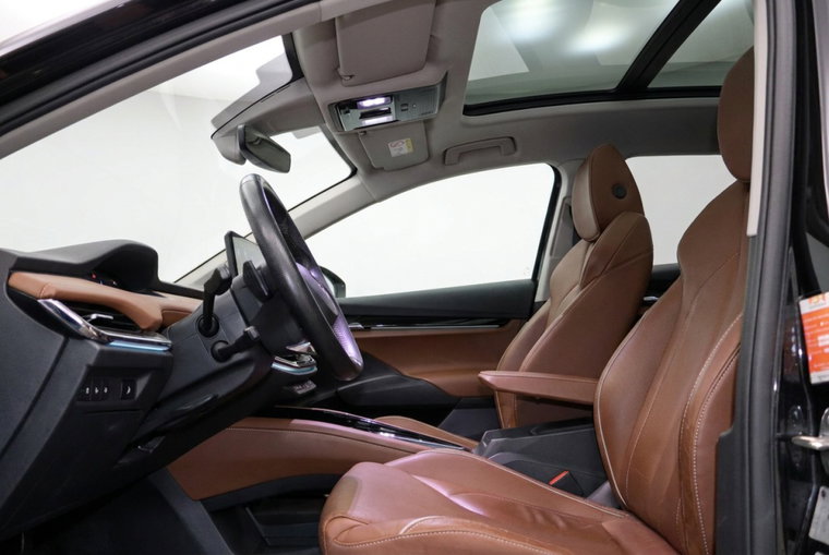 Vehicle Image 13