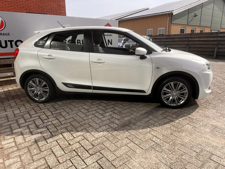 Vehicle Image 10