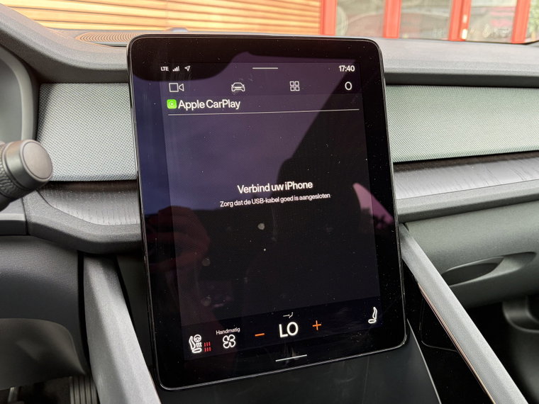 Vehicle Image 38