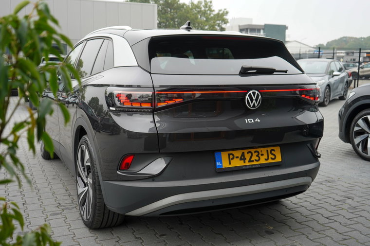 Vehicle Image 19