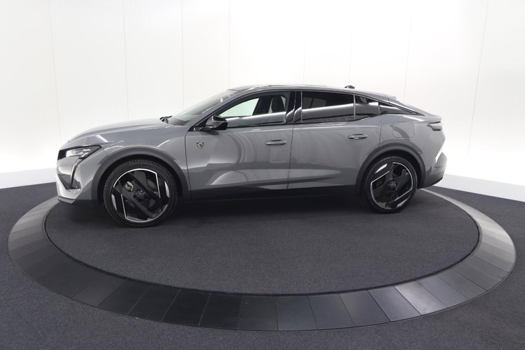 Vehicle Image 43