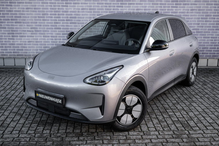 Vehicle Image 15