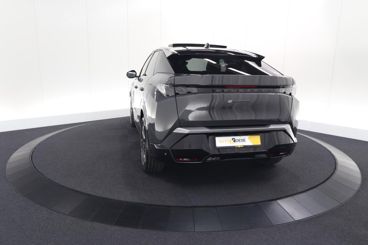 Vehicle Image 28