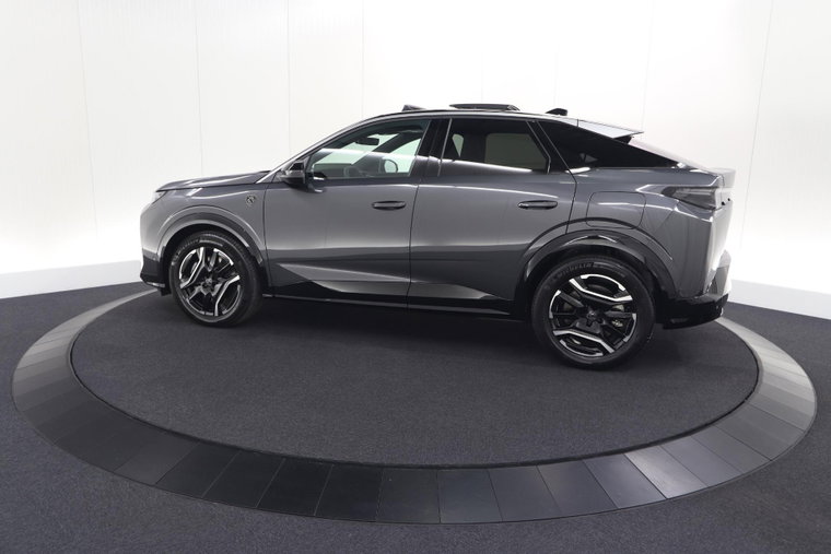 Vehicle Image 38