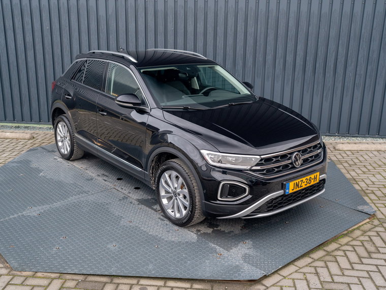 Vehicle Image 39