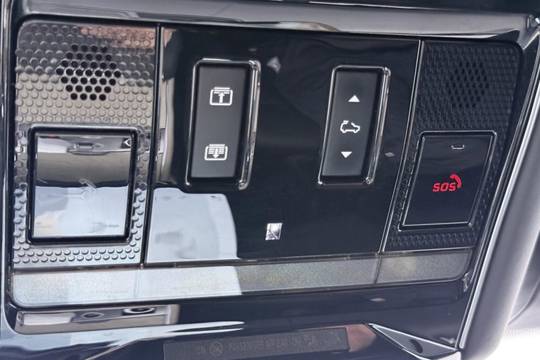 Vehicle Image 35