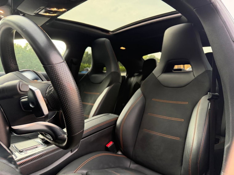 Vehicle Image 37