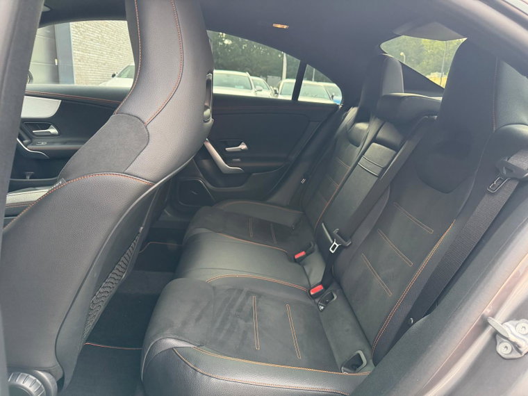 Vehicle Image 38