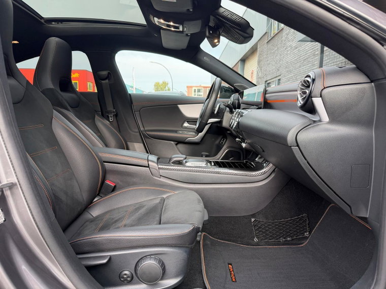 Vehicle Image 40