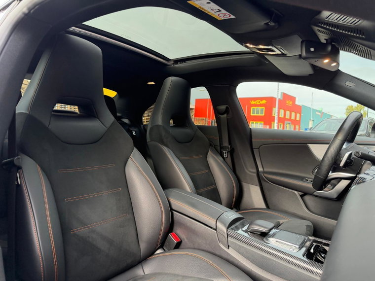 Vehicle Image 42