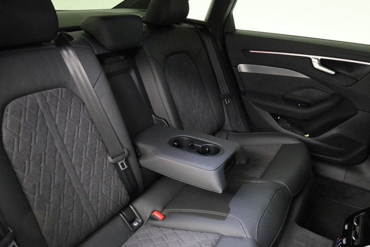 Vehicle Image 45