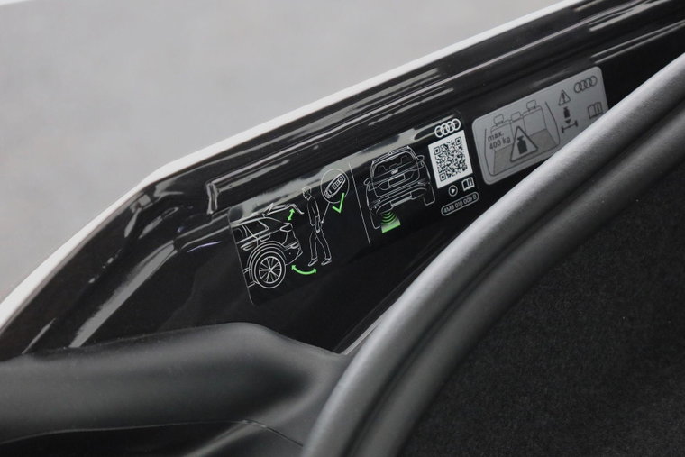Vehicle Image 48