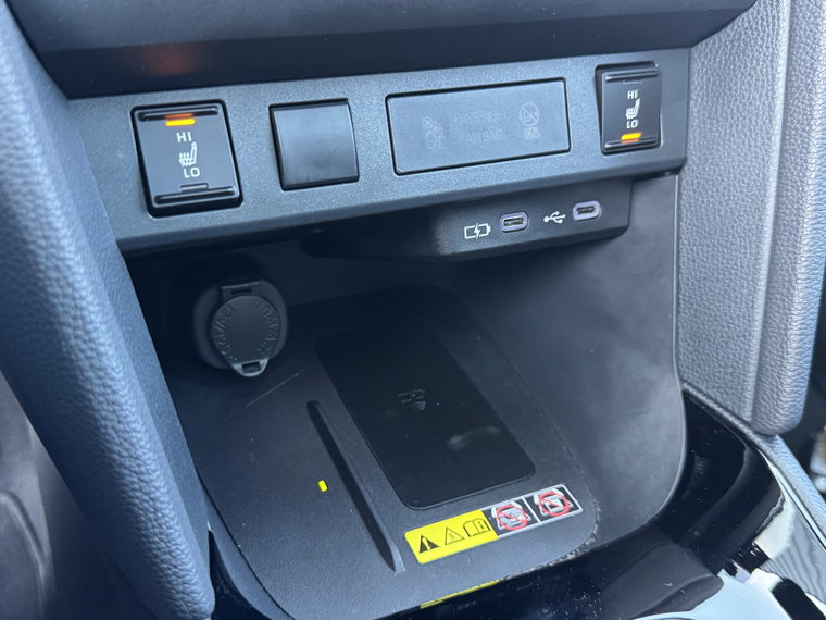 Vehicle Image 22