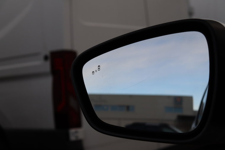 Vehicle Image 36