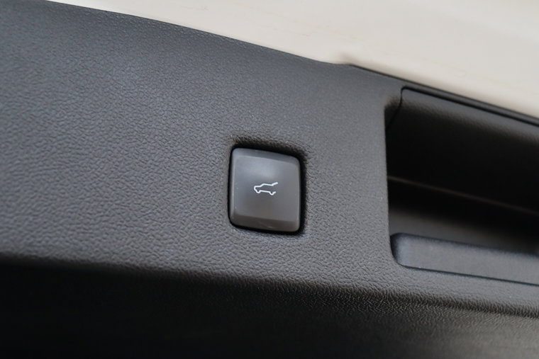 Vehicle Image 38