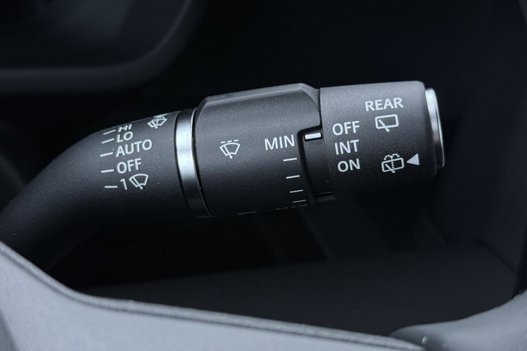 Vehicle Image 42