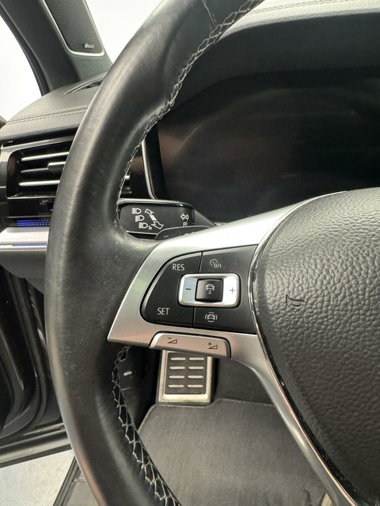 Vehicle Image 38