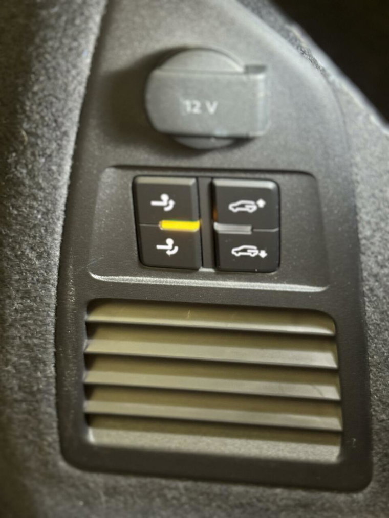 Vehicle Image 45