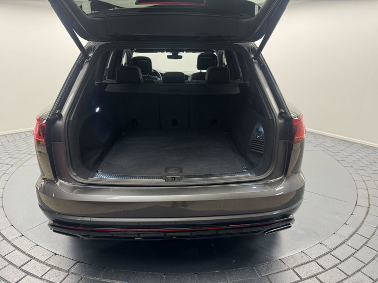 Vehicle Image 50