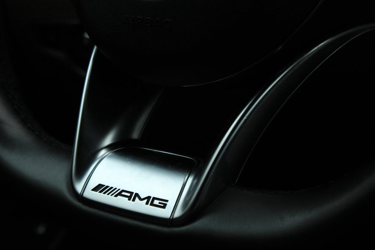 Vehicle Image 32
