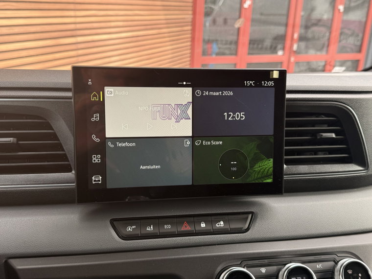 Vehicle Image 27